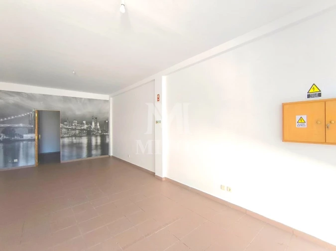 Loja para Arrendamento em Barroselas e Carvoeiro Foto 4