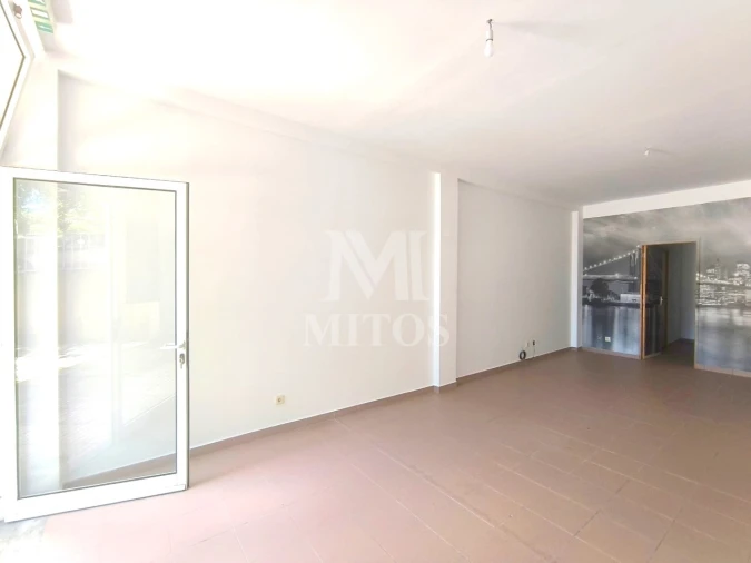 Loja para Arrendamento em Barroselas e Carvoeiro Foto 8