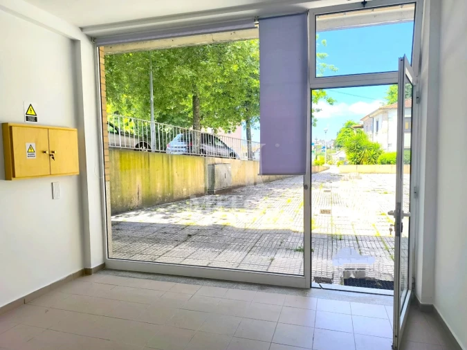 Loja para Arrendamento em Barroselas e Carvoeiro Foto 11