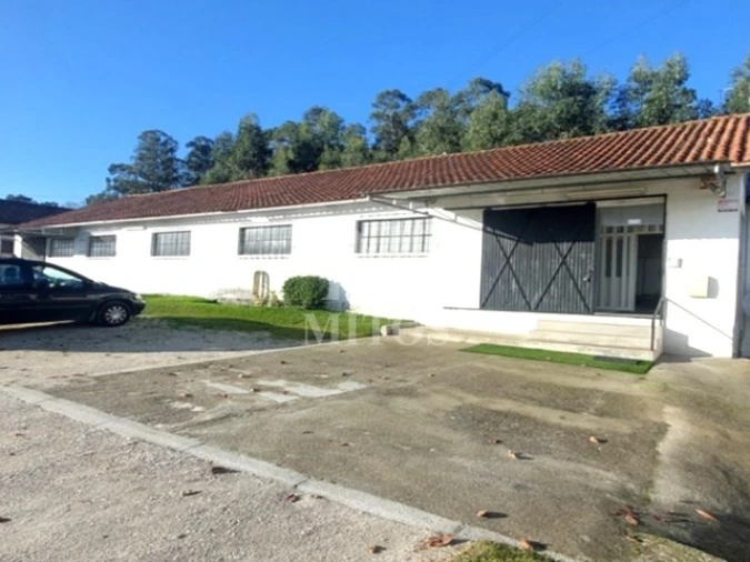 Armazém para Venda em Durrães e Tregosa Foto 2