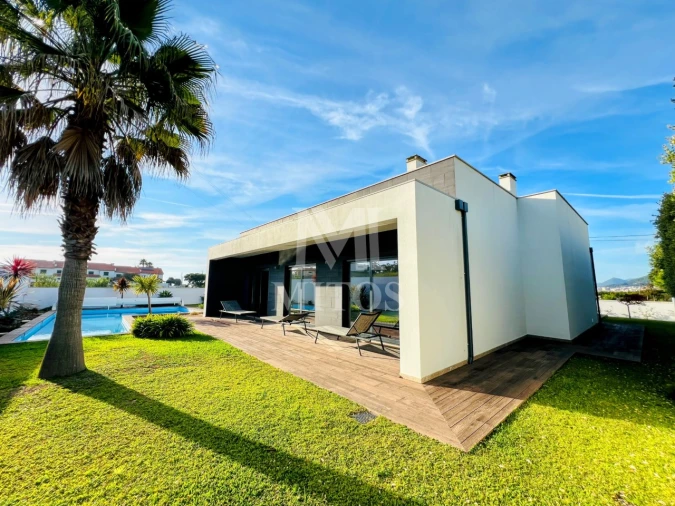 Moradia T3 para Venda em Ancora Foto 2