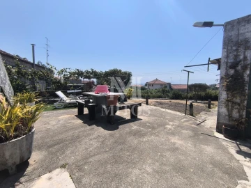 Moradia T3 para Venda em Perre