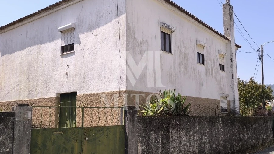 Moradia T3 para Venda em Perre