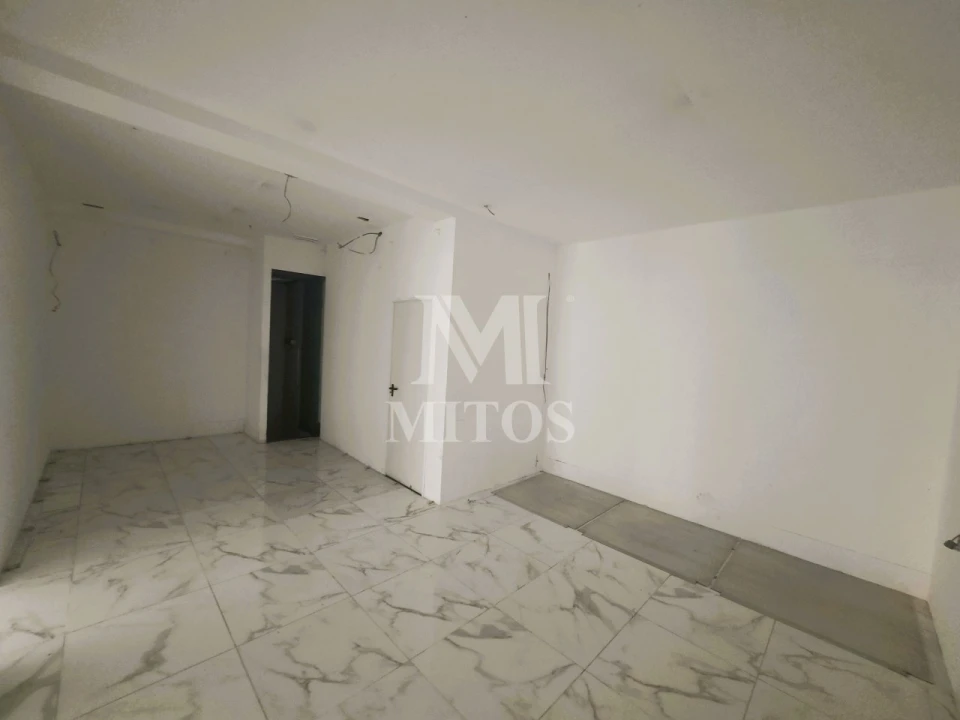 Loja para Arrendamento em Santa Maria Maior e Monserrate e Meadela Foto 8