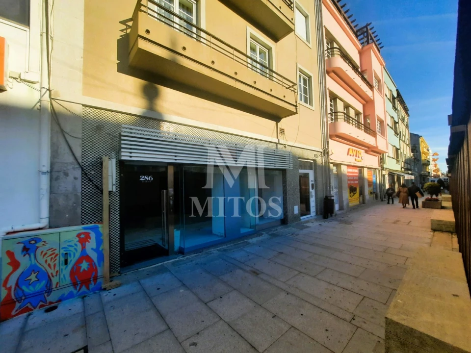 Loja para Arrendamento em Santa Maria Maior e Monserrate e Meadela Foto 1