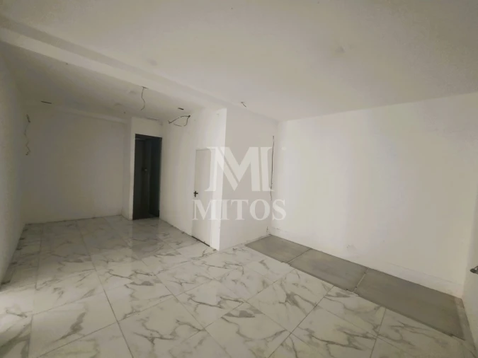 Loja para Arrendamento em Santa Maria Maior e Monserrate e Meadela Foto 8