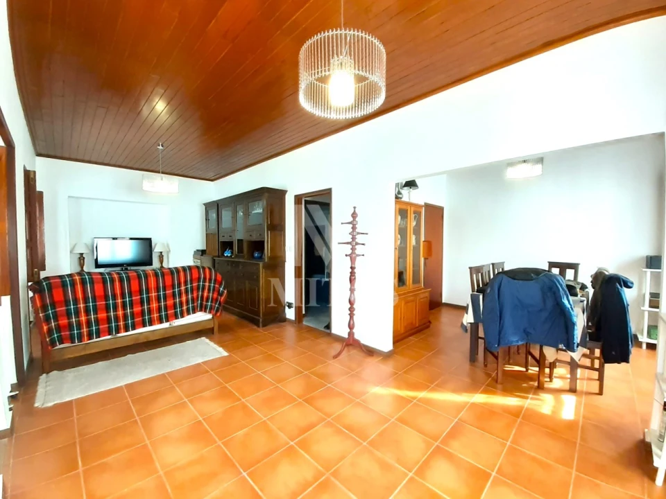 Moradia T6 para Venda em Mazarefes e Vila Fria Foto 2
