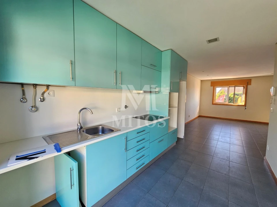 Apartamento T3 para Arrendamento em Areosa Foto 2