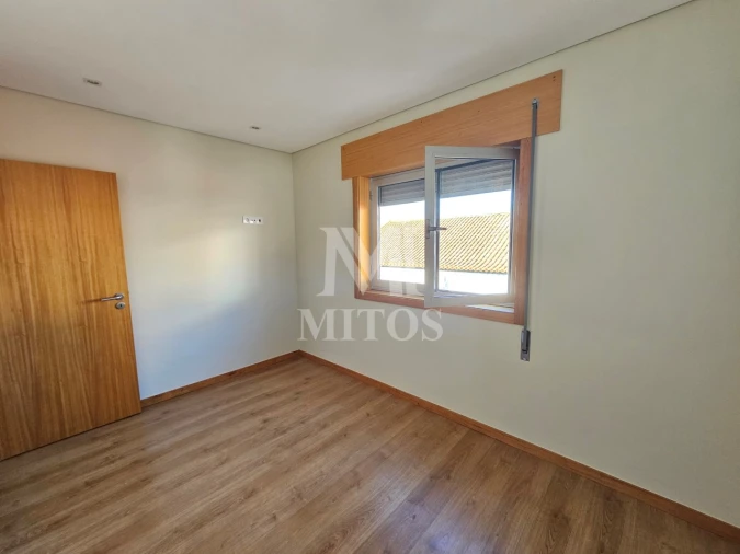 Apartamento T3 para Arrendamento em Areosa Foto 15