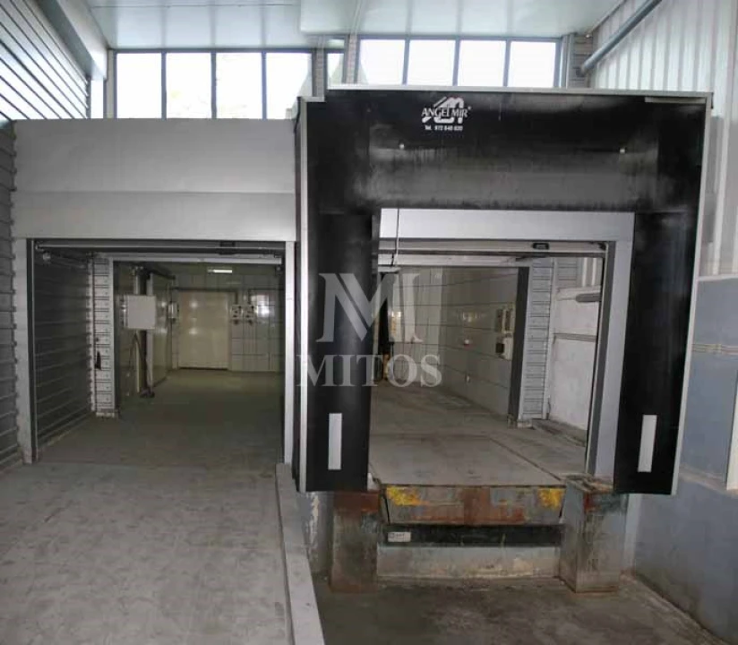 Armazém para Venda em Antas Foto 8