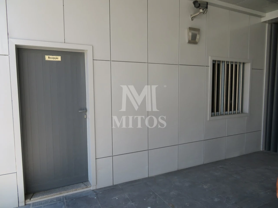 Armazém para Venda em Antas Foto 22