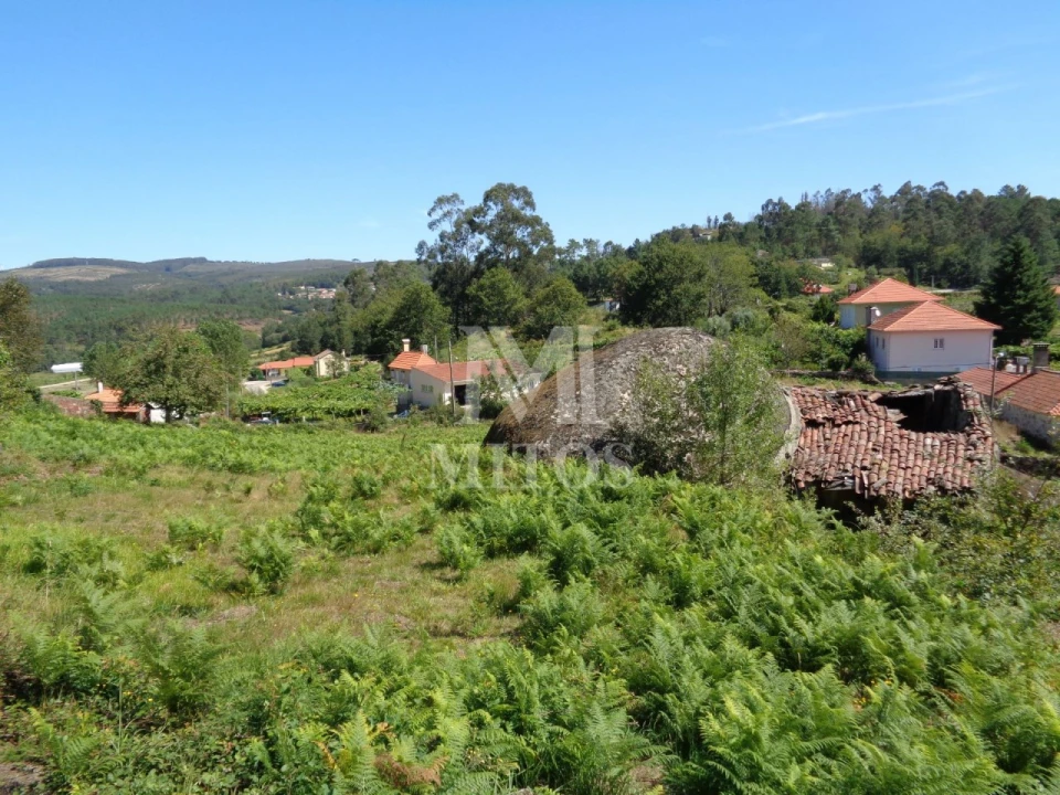 Moradia T3 para Venda em Padornelo Foto 16