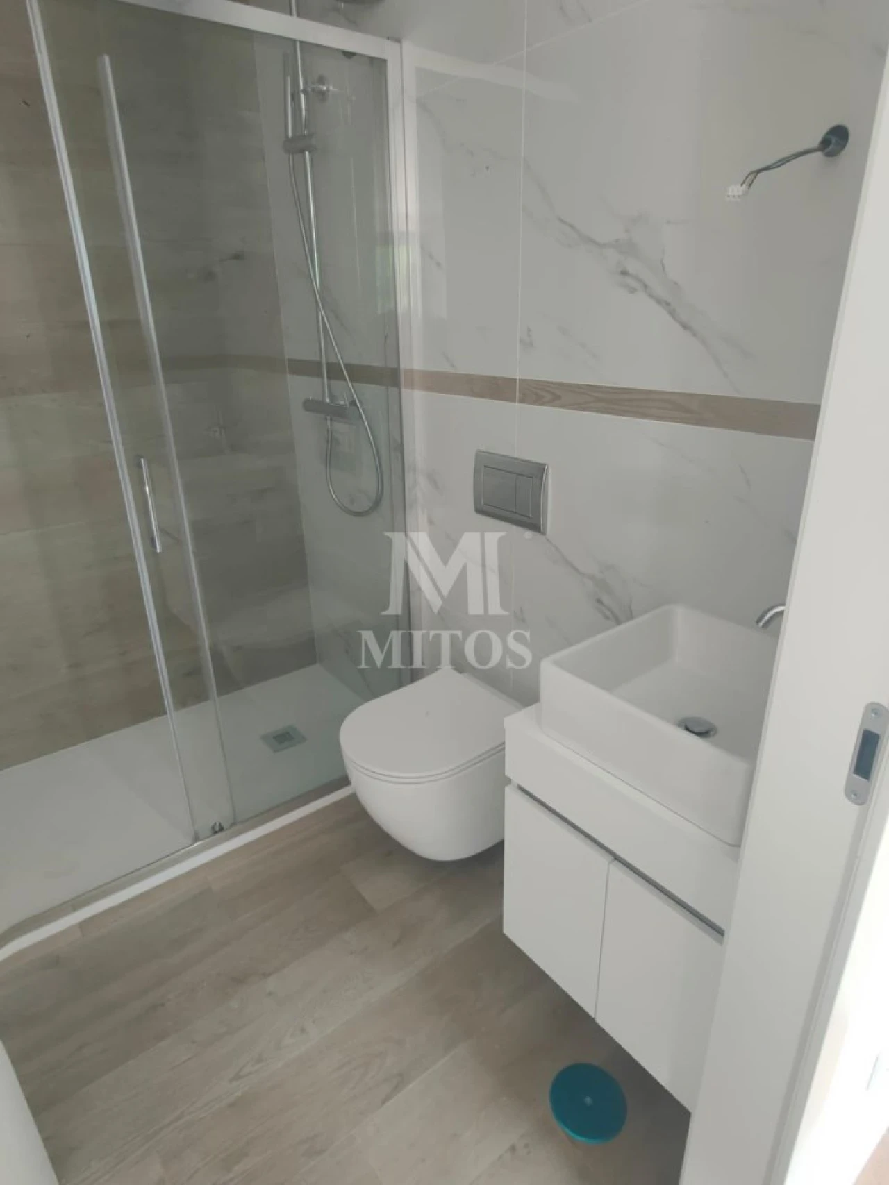 Apartamento T2 para Arrendamento em Darque Foto 7