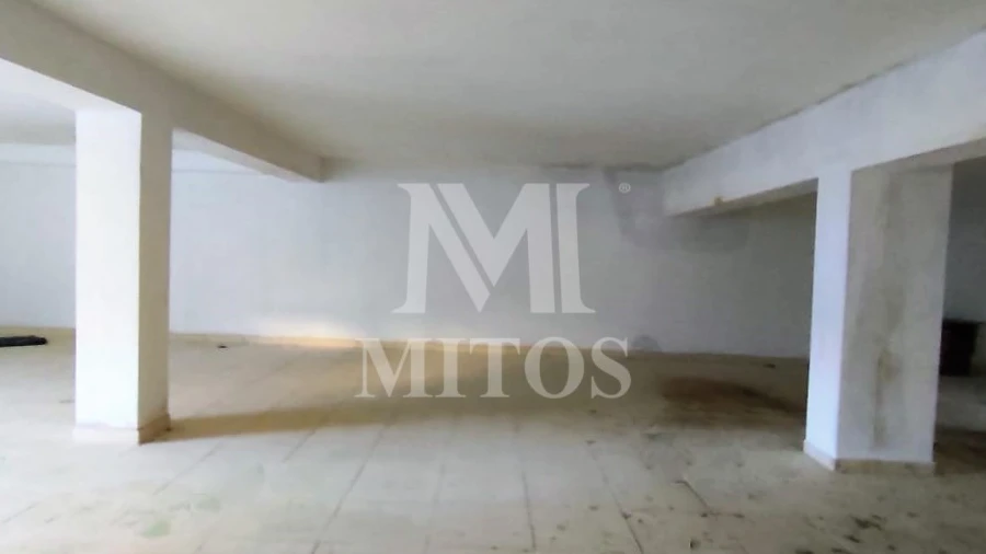Armazém para Venda em Carreço