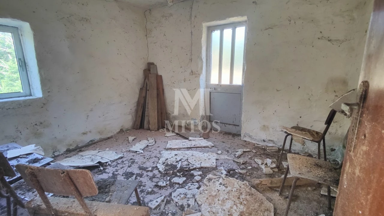 Moradia T2 para Venda em Gondarem Foto 5