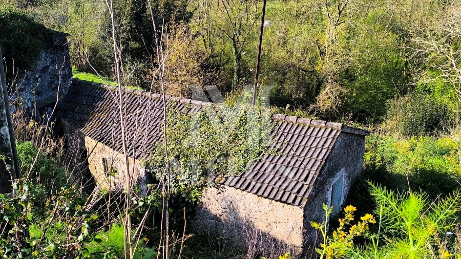 Moradia T2 para Venda em Gondarem