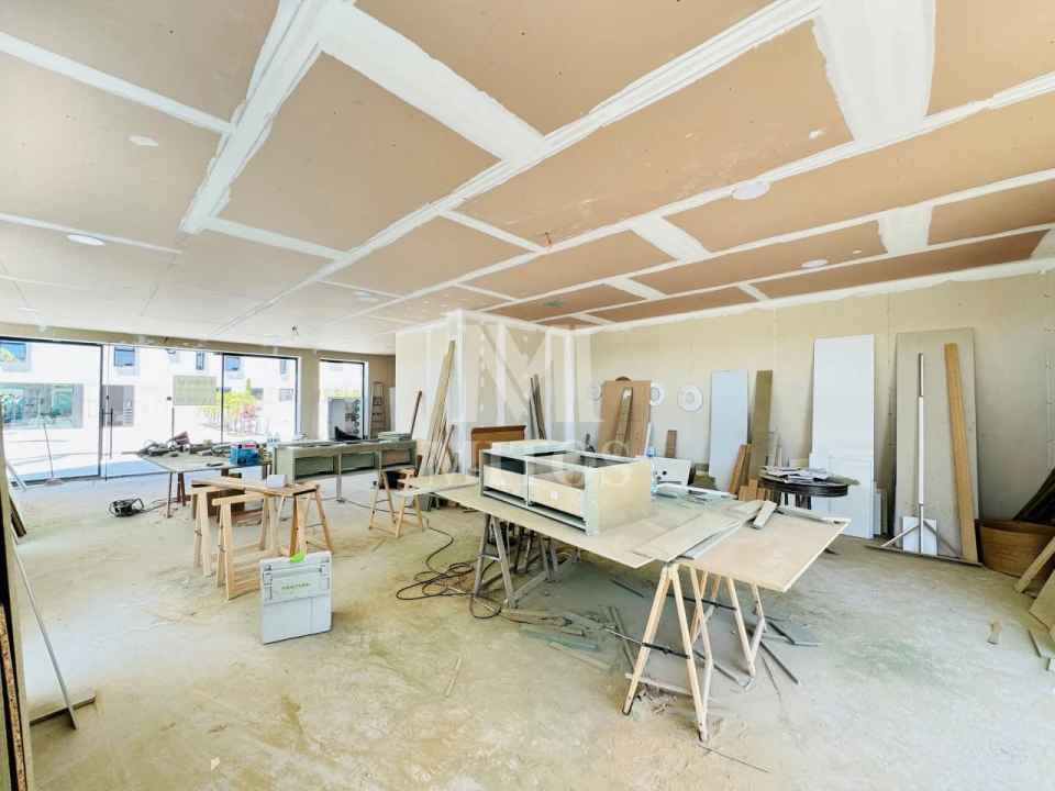 Loja para Venda em Santa Maria Maior e Monserrate e Meadela Foto 2