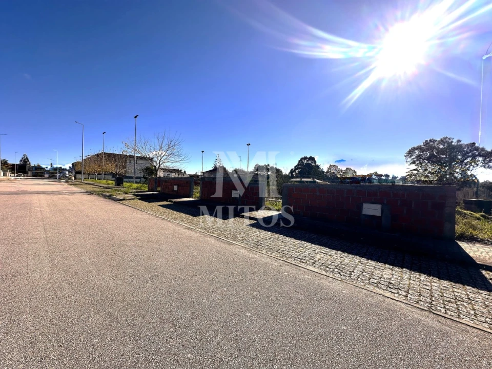 Moradia T3 para Venda em Vila Nova de Anha Foto 5