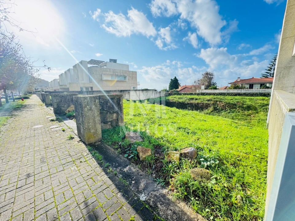 Terreno para Venda em Areosa Foto 3