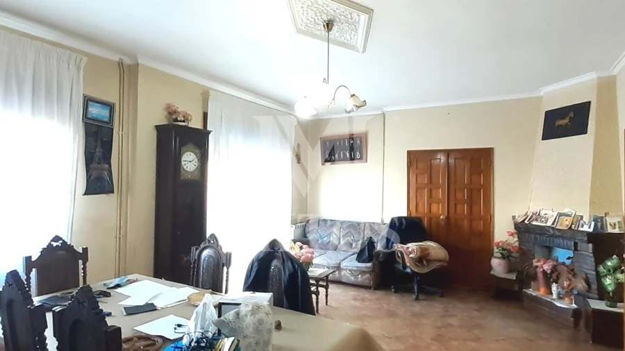 Moradia T4 para Venda em Santa Marta de Portuzelo