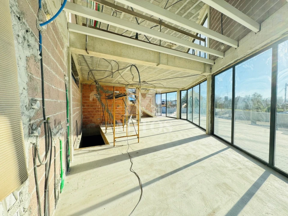 Loja para Arrendamento em Cardielos e Serreleis Foto 3