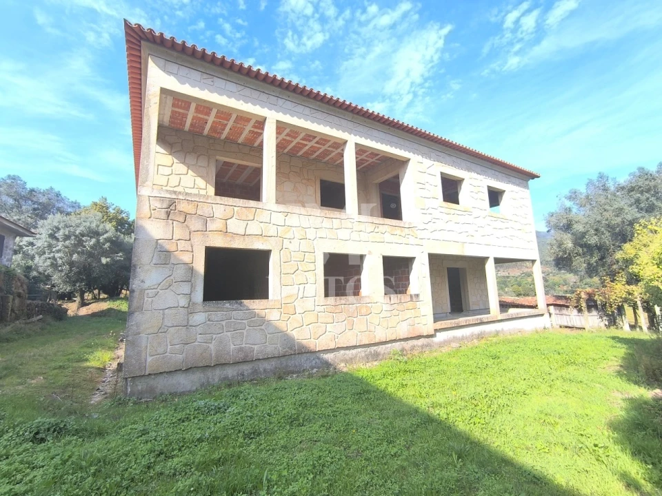 Moradia T4 para Venda em São Pedro de Arcos Foto 1