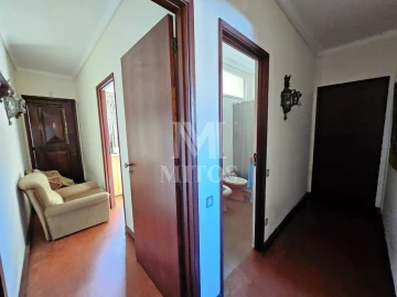 Moradia T4 para Venda em Santa Maria Maior e Monserrate e Meadela