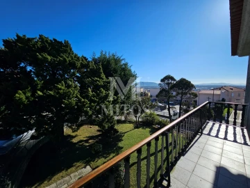 Moradia T4 para Venda em Santa Maria Maior e Monserrate e Meadela