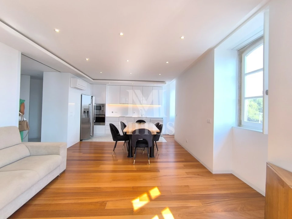 Apartamento T2 para Arrendamento em Santa Maria Maior e Monserrate e Meadela Foto 4