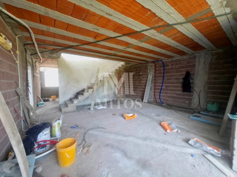 Moradia T3 para Venda em Correlhã Foto 9