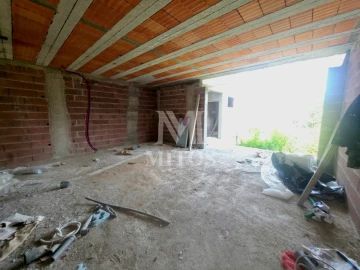 Moradia T3 para Venda em Correlhã
