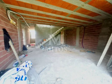 Moradia T3 para Venda em Correlhã