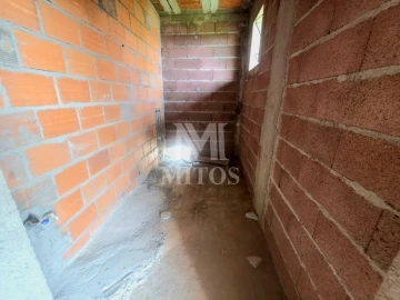Moradia T4 para Venda em Correlhã