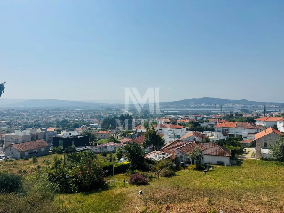 Terreno para Venda em Santa Maria Maior e Monserrate e Meadela Foto 1