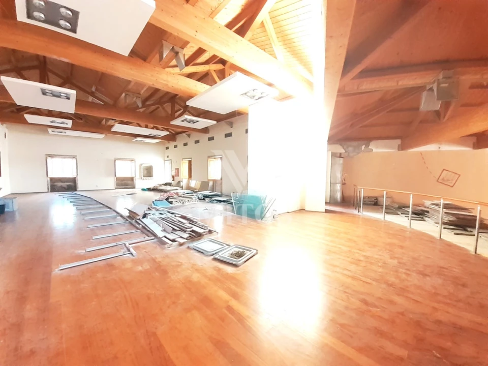 Loja para Arrendamento em Santa Maria Maior e Monserrate e Meadela Foto 5