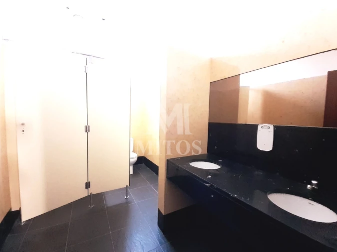 Loja para Arrendamento em Santa Maria Maior e Monserrate e Meadela Foto 10