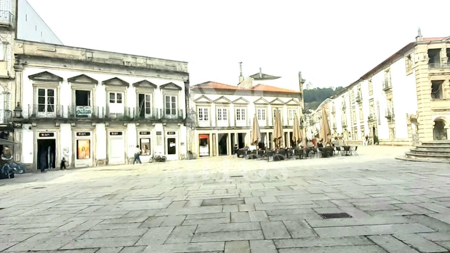 Loja para Arrendamento em Santa Maria Maior e Monserrate e Meadela
