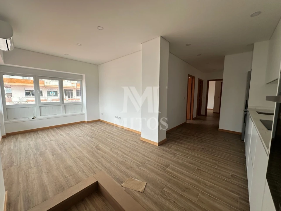 Apartamento T2 para Venda em Darque Foto 5