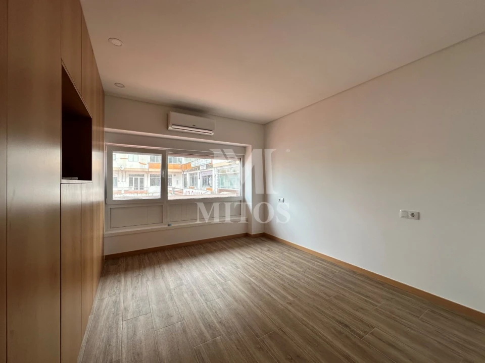 Apartamento T2 para Venda em Darque Foto 8