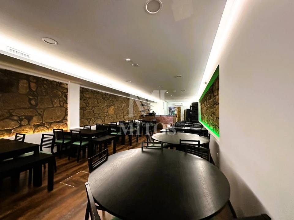 Negócio para Venda em Santa Maria Maior e Monserrate e Meadela Foto 2