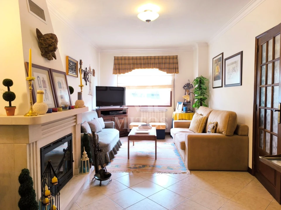 Moradia T4 para Venda em Moledo e Cristelo Foto 2