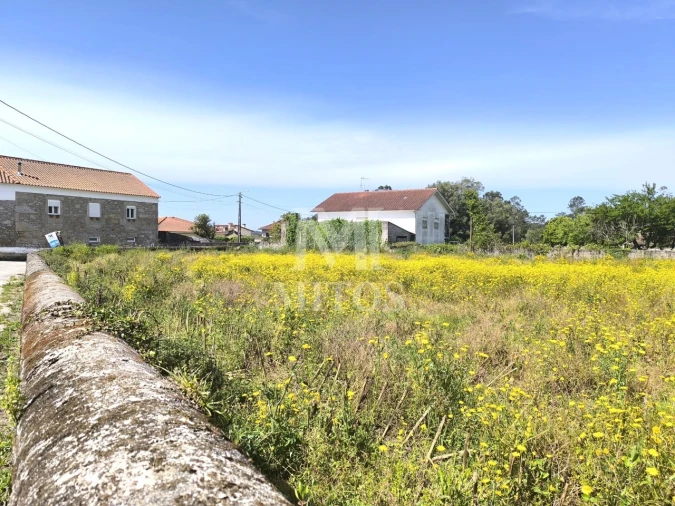 Terreno para Venda em Mazarefes e Vila Fria Foto 9