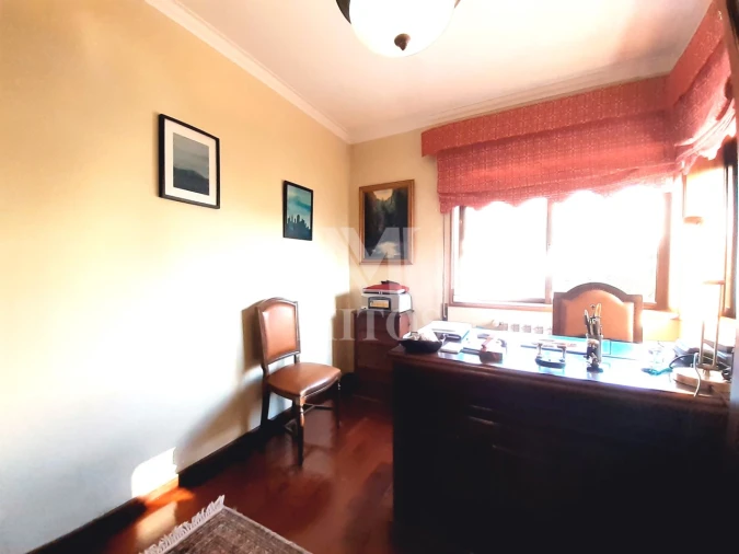 Moradia T4 para Venda em Carreço Foto 14