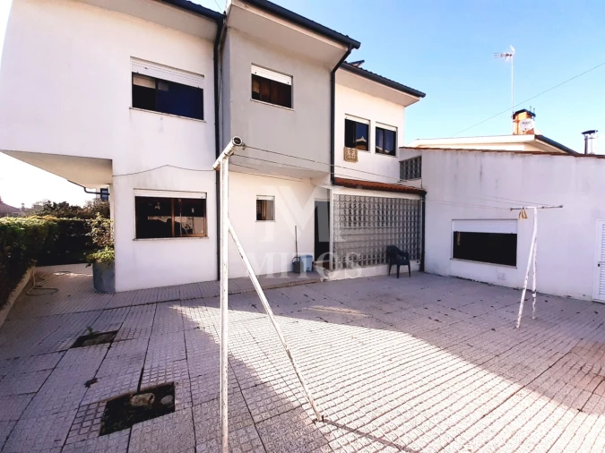 Moradia T4 para Venda em Carreço Foto 20