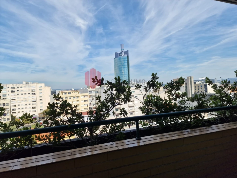 Apartamento T2 para Venda em Cidade da Maia Foto 5