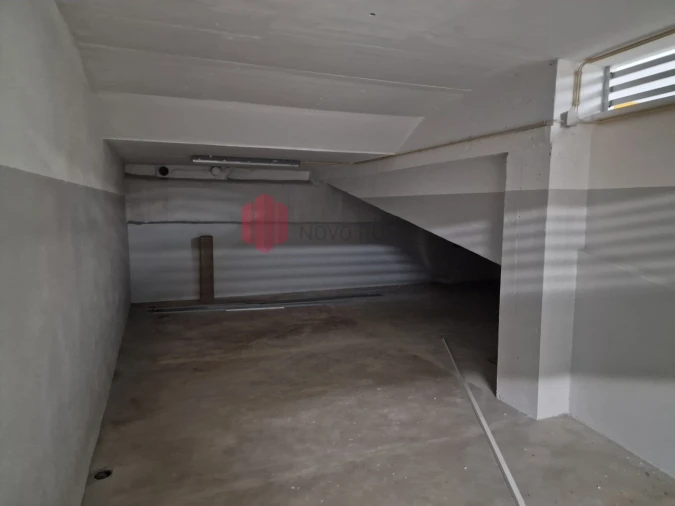 Loja para Arrendamento em Cidade da Maia Foto 8