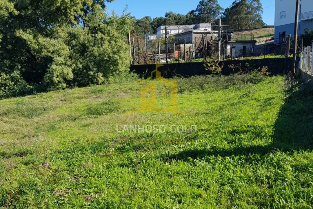 Terreno para Venda em Sobradelo da Goma Foto 1
