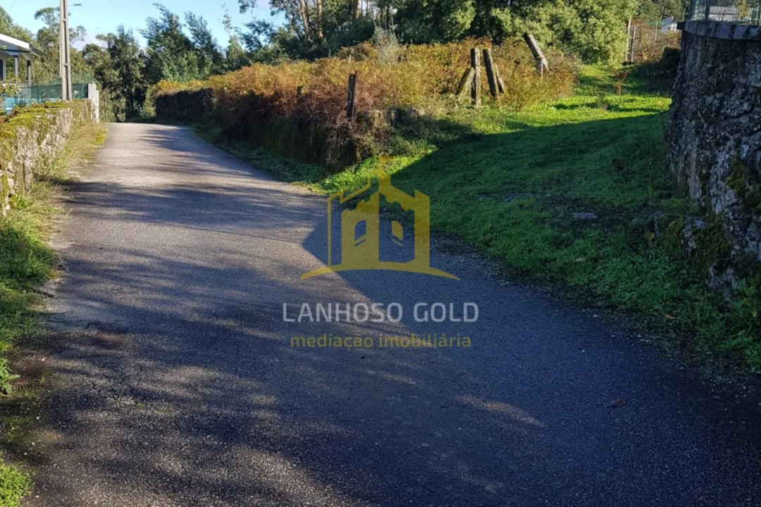 Terreno para Venda em Sobradelo da Goma Foto 2