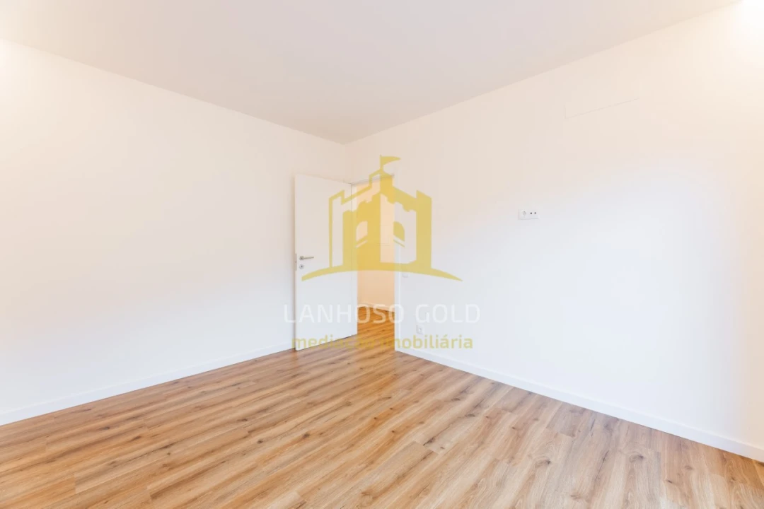 Apartamento T3 para Venda em Braga (São José de São Lázaro e São João do Souto) Foto 8