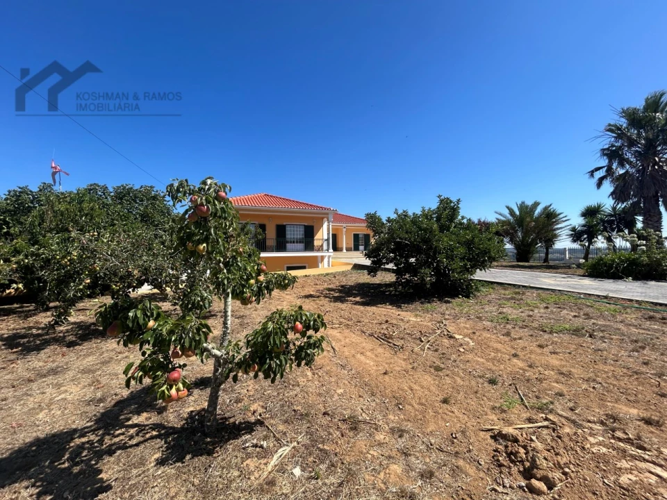 Moradia T3 para Venda em A dos Cunhados e Maceira Foto 5